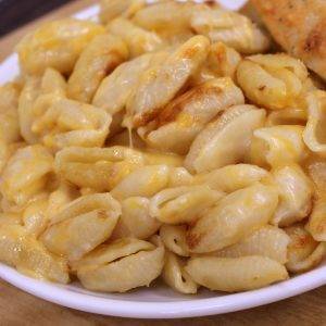 homemade fresh MacNCheese delivery mac and cheese des moines iowa